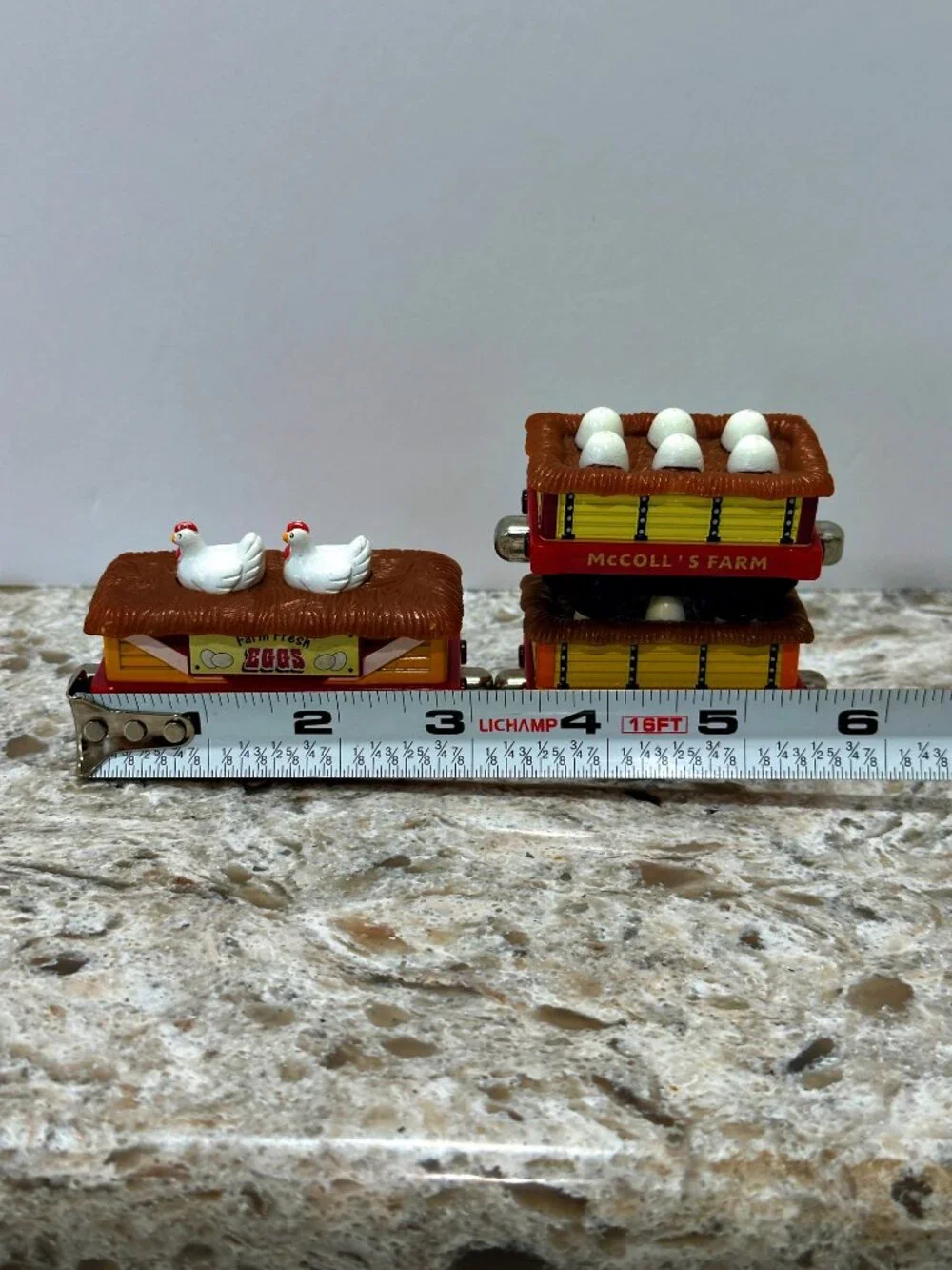 Thomas & Friends McColls Farm Chicken Egg Cargo Cars 2008 Take Along NO SOUND